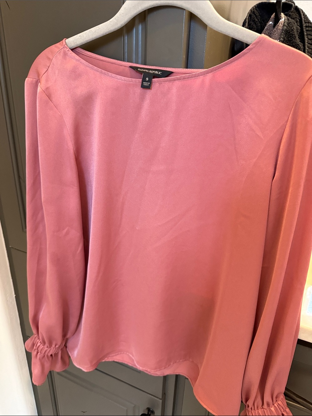 Banana Republic Rose-Pink Long Sleeve Boatneck Blouse